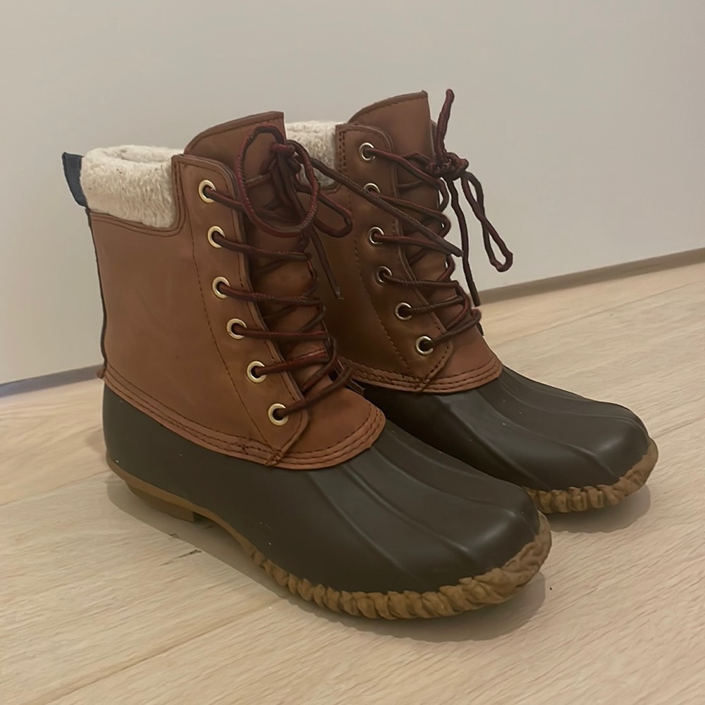 Cute duck boots!